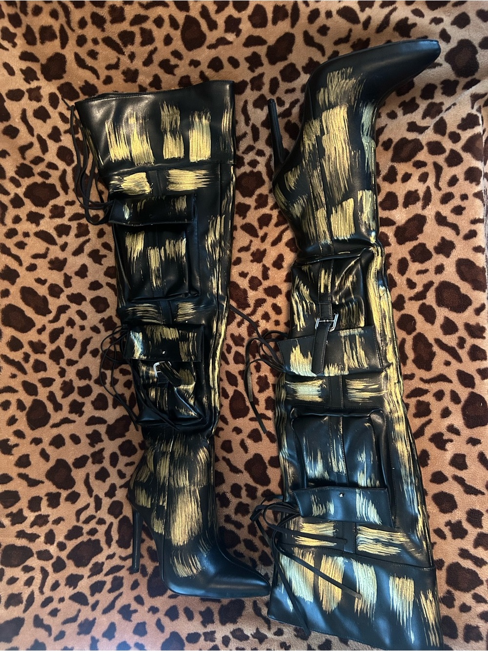 Sexy Black & Gold Buckle Knee-High Stiletto Boots - Picture 8 of 16